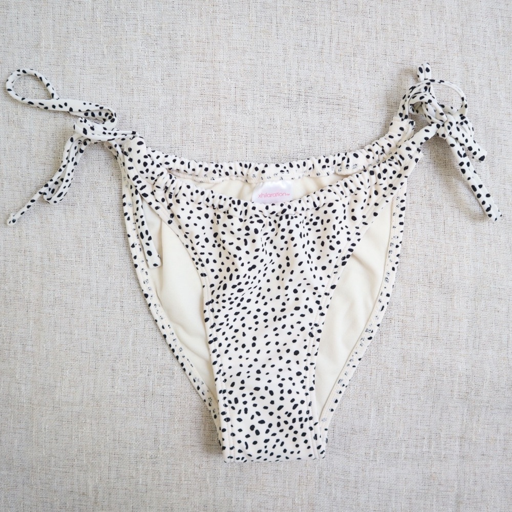 Xhiliration Leopard Cream String Bikini Bottom